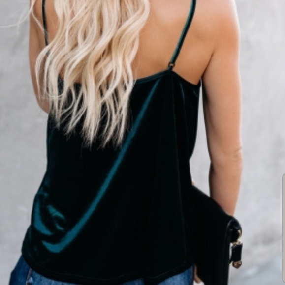 Small Emerald Velvet & Lace Cami appliqué neckline - Picture 2 of 4